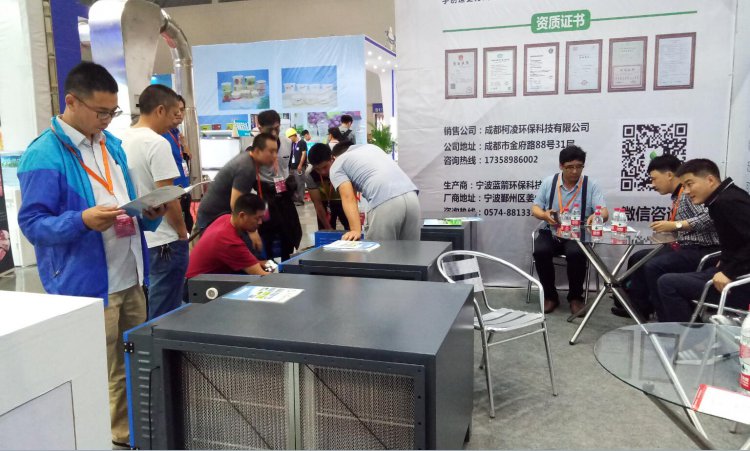 我公司產(chǎn)品參加重慶酒店用品展備受關(guān)注！